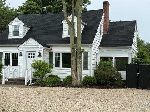 64380 County Road 48, Greenport, NY 11944
