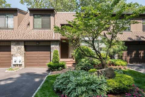 70 Short Way, Roslyn Heights, NY 11577
