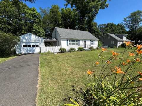 1 Huguenot Road, Tillson, NY 12486