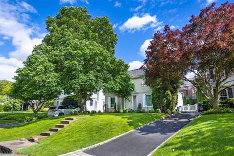 84 Bates Road, Great Neck, NY 11020