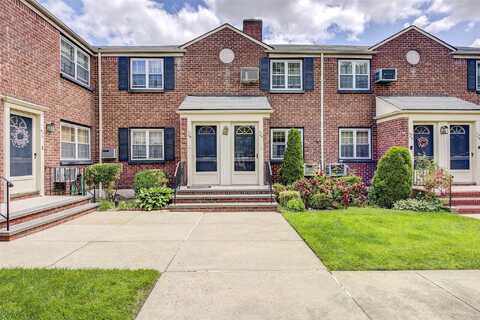 211-19a 73 Avenue, Oakland Gardens, NY 11364