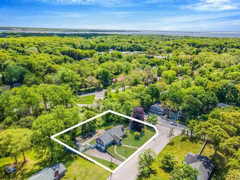 1 Beaver Court, Brookhaven, NY 11719