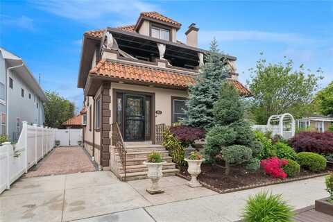 462 W Beech Street, Long Beach, NY 11561