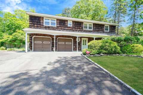 45 Radburn Drive, Hauppauge, NY 11788