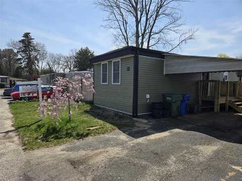 58 Periwinkle Drive, Bohemia, NY 11716