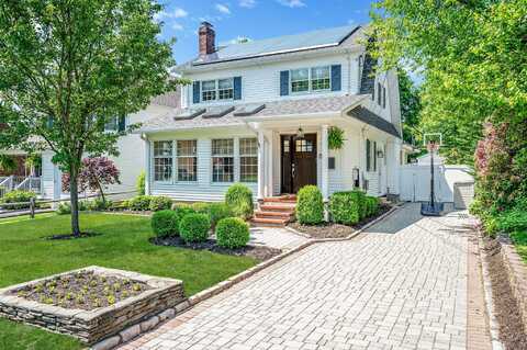 85 Fairmount Street, Huntington, NY 11743