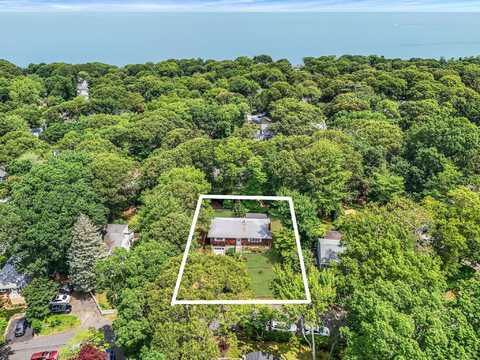 29 Patchogue Road, Sound Beach, NY 11789