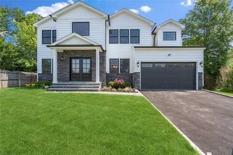 7 Eton Place, Plainview, NY 11803