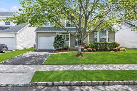 176 Cranberry Court, Melville, NY 11747