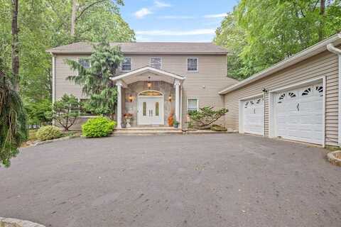 17 Dunmore Road, New City, NY 10956