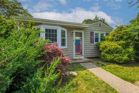 72 Parkway Boulevard, Ronkonkoma, NY 11779