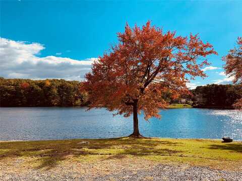 12 Hudsonview Drive, Tomkins Cove, NY 10986