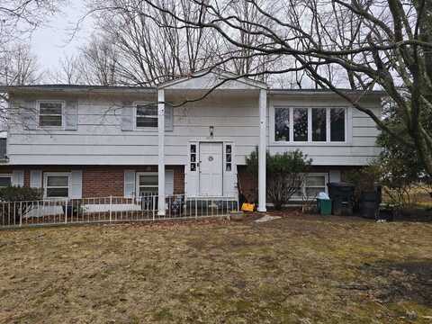 1015 Chestnut Ridge Road, Chestnut Ridge, NY 10977