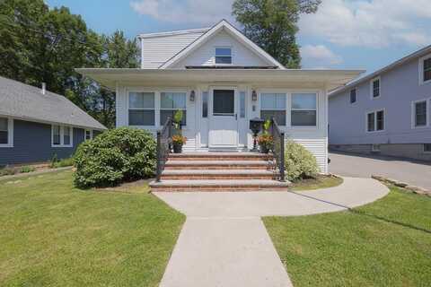 82 Lincoln Avenue, Pearl River, NY 10965