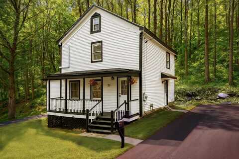 37 Maple Avenue, Highland, NY 12528