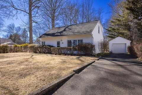 15 Rowan Road, Pearl River, NY 10965