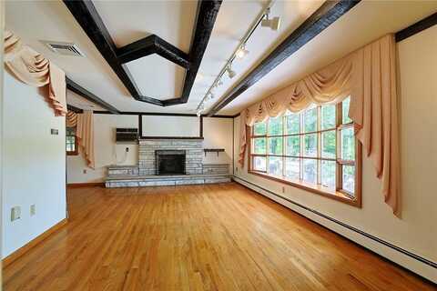 10 Greenwood Drive, Beacon, NY 12508