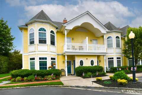 802 Emily Drive, Patchogue, NY 11772
