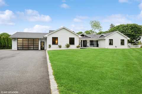 2650 Wickham Avenue, Mattituck, NY 11952
