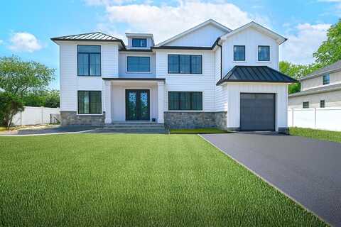 7 Westchester Avenue, Jericho, NY 11753