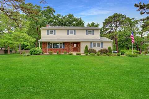 10 Heritage Place S, Nesconset, NY 11767