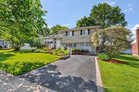 11 Halcourt Drive, Plainview, NY 11803