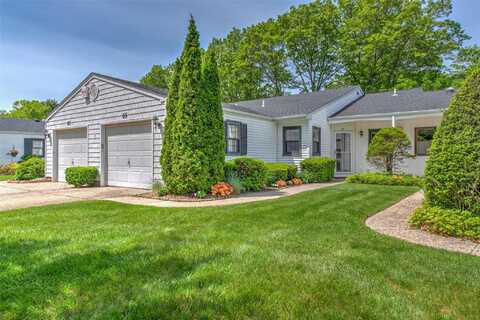 95 Knolls Drive, Stony Brook, NY 11790