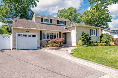 216 Cypress Street, Massapequa Park, NY 11762