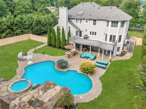 2 Kakiak Court, New City, NY 10956