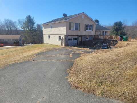 26 Rolling Meadows Road, Livingston Manor, NY 12758