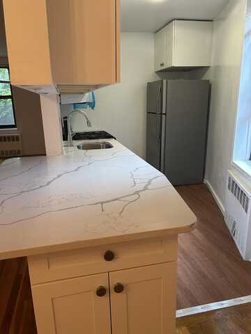 43-25 Douglaston Parkway, Douglaston, NY 11363
