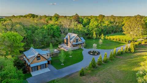 139a N Ferry Road, Shelter Island, NY 11964