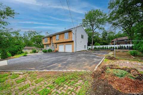 15 Oakhurst Street, Huntington Station, NY 11746