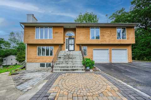 15 Oakhurst Street, Huntington Station, NY 11746