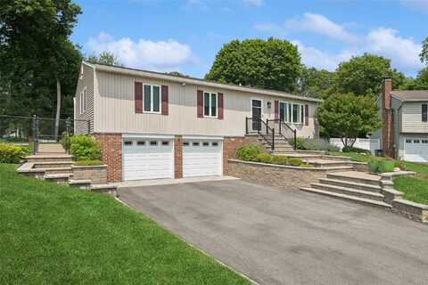 6 Stardom Court, Saint James, NY 11780