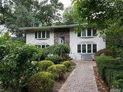 28 Longhorn Lane, East Setauket, NY 11733