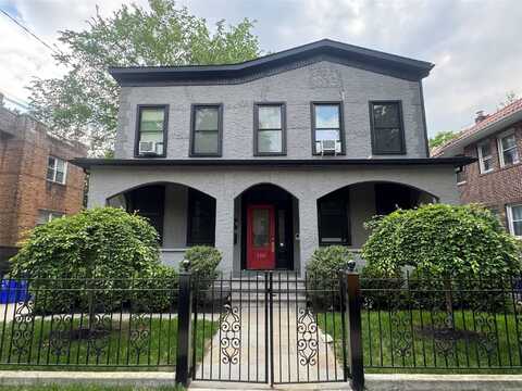 150 S 6th Avenue, Mount Vernon, NY 10550