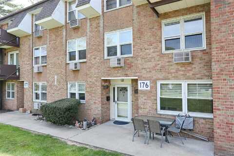 176 Kearsing Parkway, Monsey, NY 10952