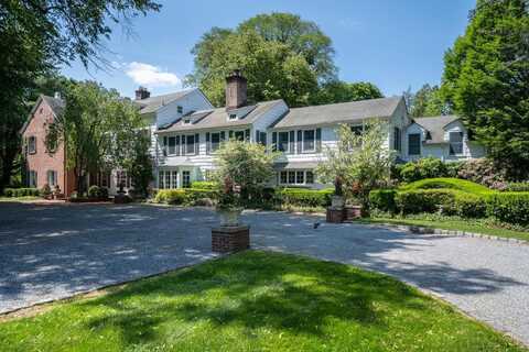 8 Chicken Valley Road, Old Brookville, NY 11545