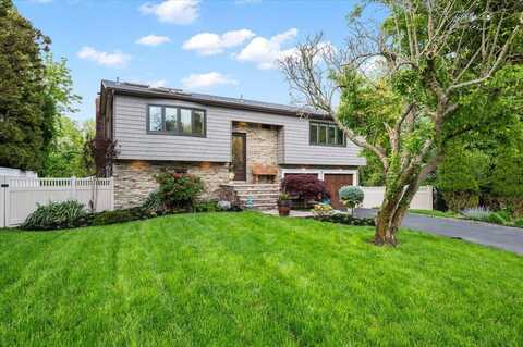 3 Knight Lane, Kings Park, NY 11754