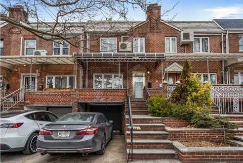 95-25 67 Avenue, Rego Park, NY 11374