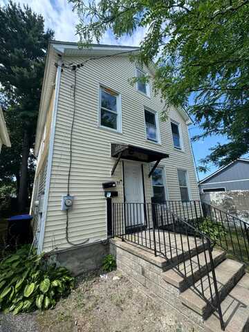 77 Cottage Street, Poughkeepsie, NY 12601
