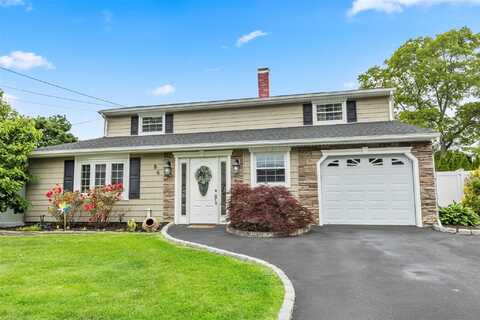 86 Holiday Park Drive, Centereach, NY 11720