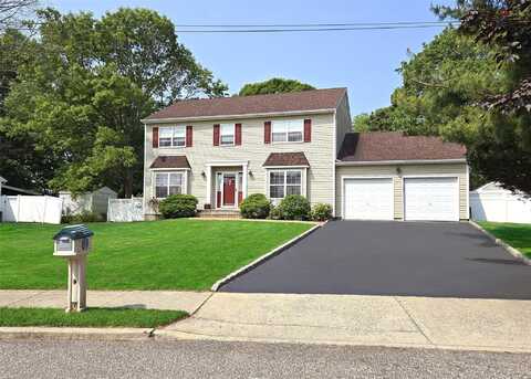 54 Gatelot Avenue, Lake Ronkonkoma, NY 11779