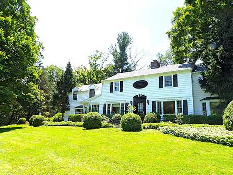 4 Bittersweet Lane, Mount Kisco, NY 10549