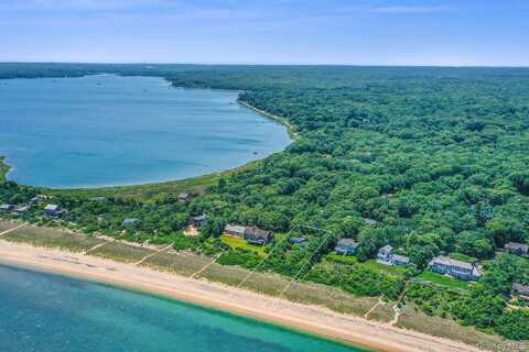 21 Bianco Road, East Hampton, NY 11937