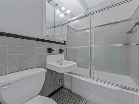 5500 Fieldstone, Bronx, NY 10471