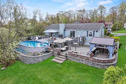 26 Straight Path, Rock Hill, NY 12775