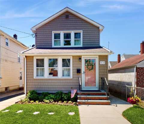 8612 261st Street, Floral Park, NY 11001