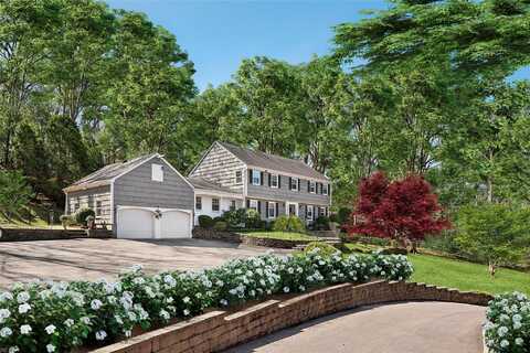 969 Ripley Lane, Upper Brookville, NY 11771